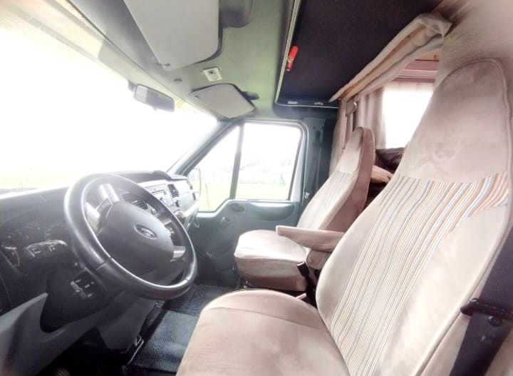 Autocaravana vista lateral